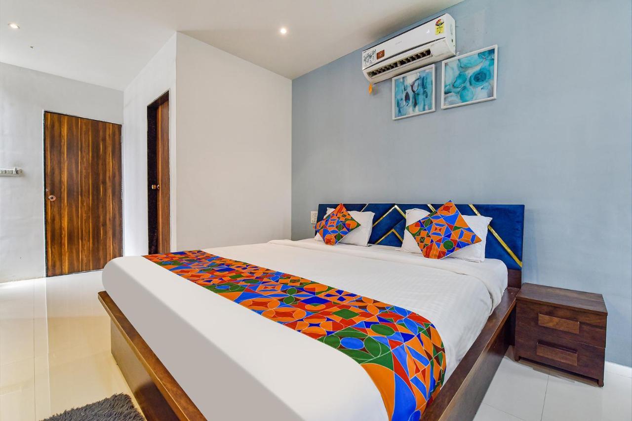 Fabhotel Code Surat Exterior foto